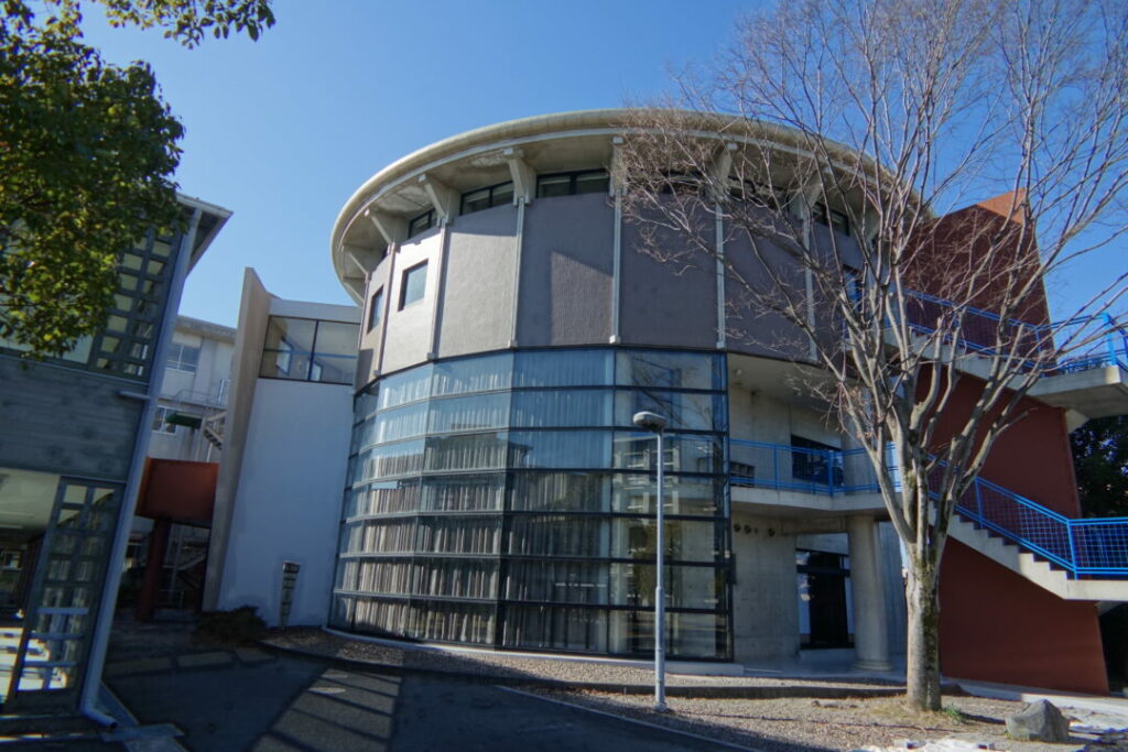 O高記念館屋根外壁内部改修工事